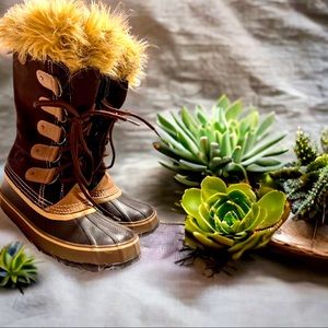 Sorel Joan of the Artic boots. New! No tag!
